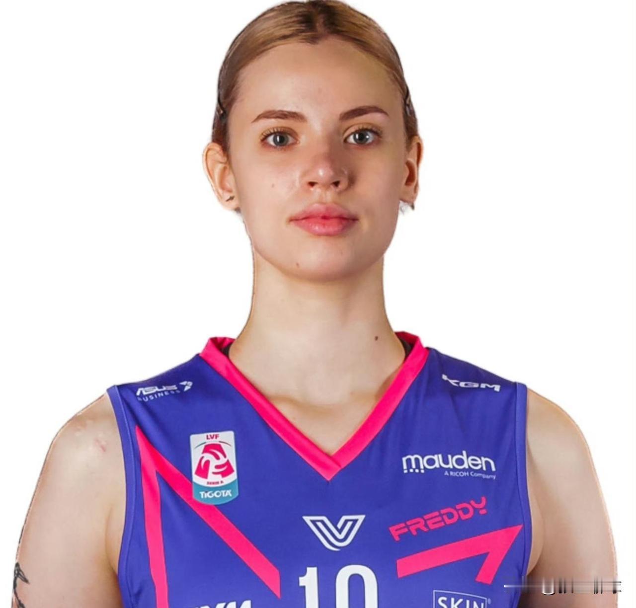 加拉塔萨雷俱乐部与维塔·阿基莫娃的谈判仍在进行中。📌有报道称，维塔·阿基