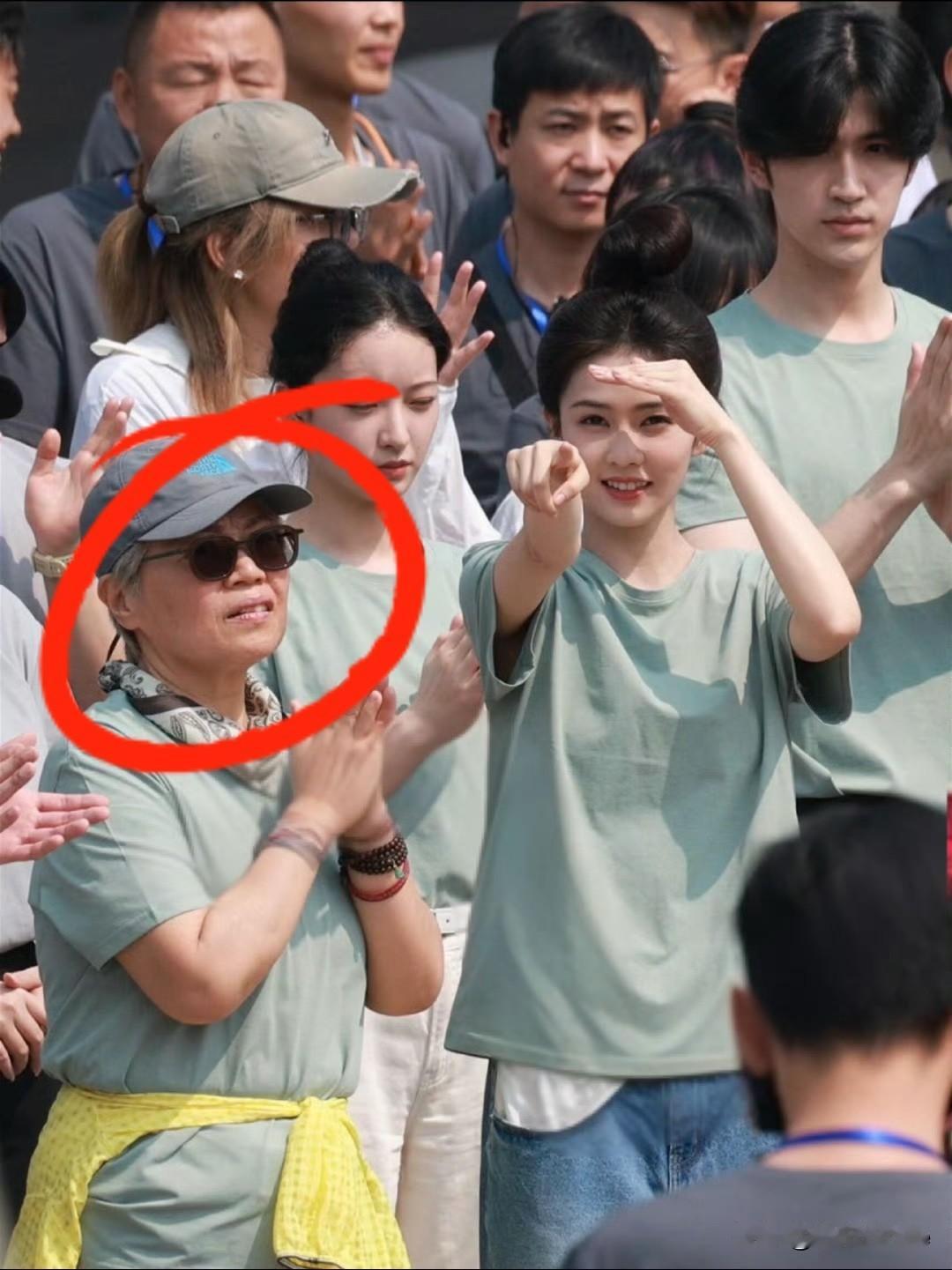 7月19日，白鹿《莫离》又有新麻烦！网友提出质疑说在片场没见过导演林玉芬，怀疑