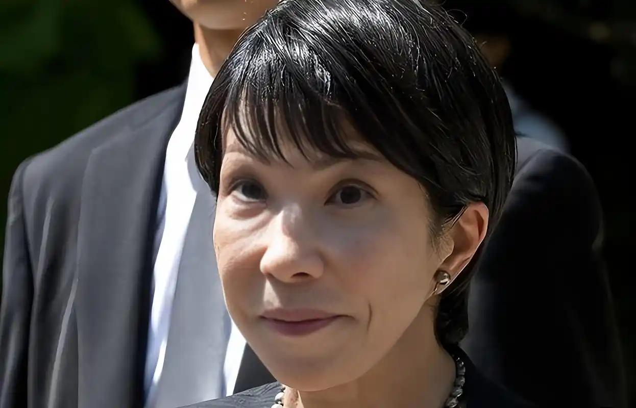 *美国勒令高市早苗！再过两天，就是日本战败投降日，日本国内舆论一般粉饰为所谓的"