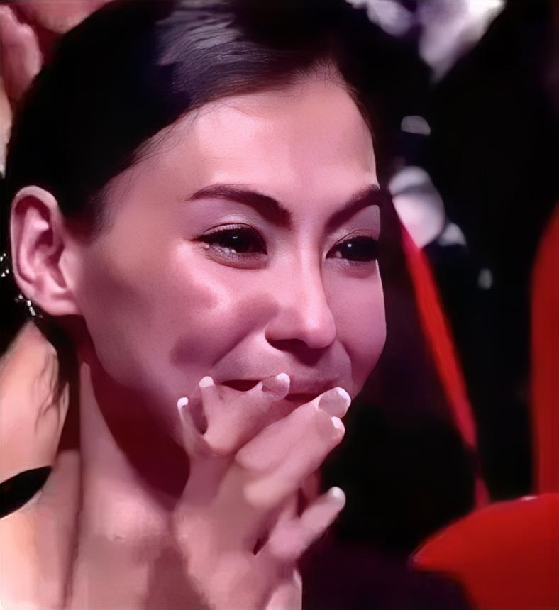 谢贤去世，最伤心的不是女儿谢婷婷，也不是儿子谢霆锋，而是谢贤的前儿媳张柏芝