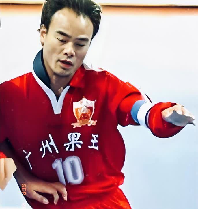 在我的印象里，甲A时代的四川全兴队曾出现过不少广东籍的球员，也不知道当年是四川足
