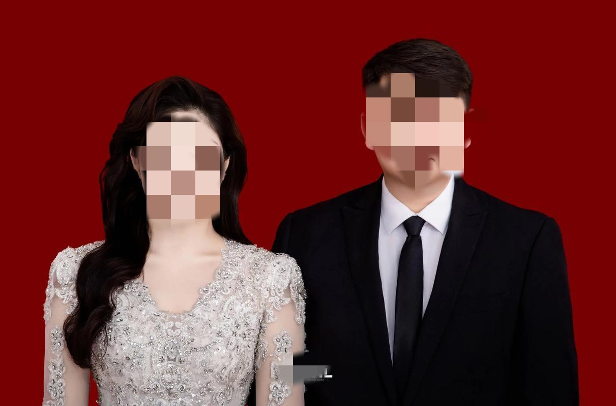 你结婚时穿的西服还留着吗？前几天收拾柜子，发现我20多年前结婚时穿的那身西服还