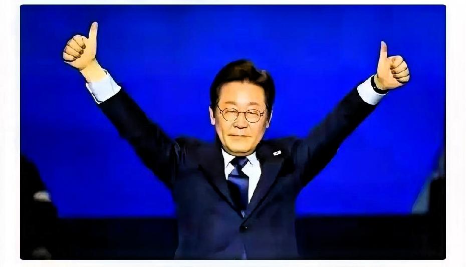 李在明这回可是捅了“马蜂窝”了，就因为夸了中国两句实话，他说中国在很多方面都