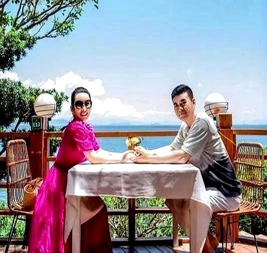 真奇怪，秦海璐和王新军当年拍戏居然零交流。47岁的秦海璐，在《主角》里气场全