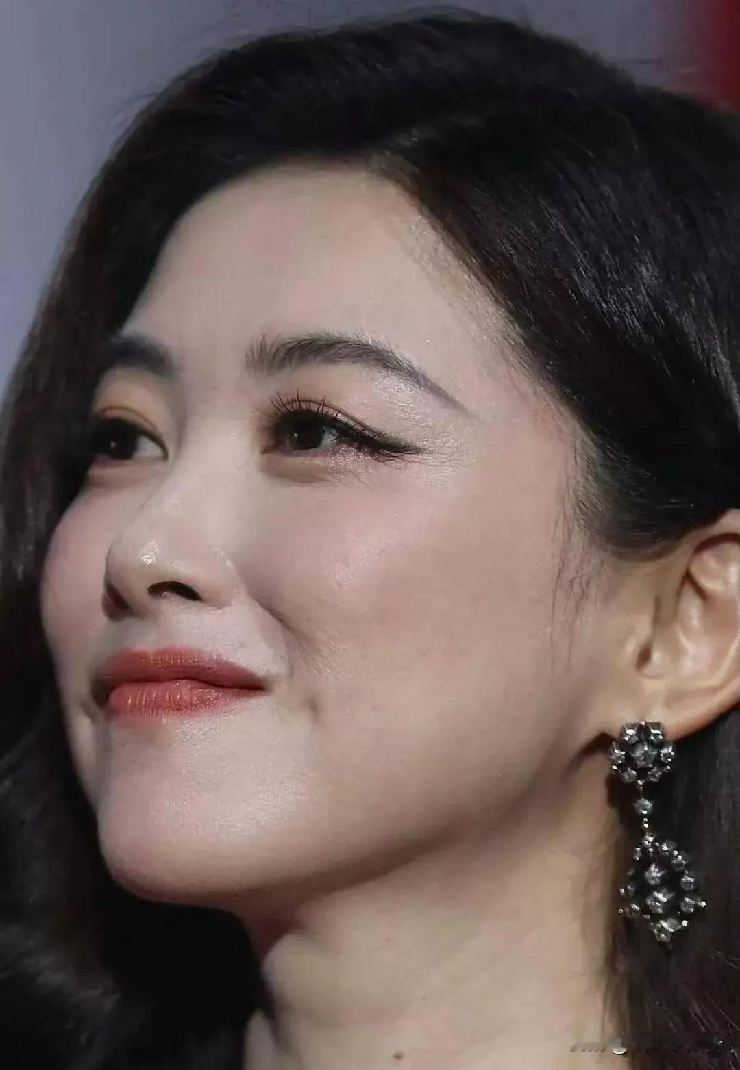 如果一个男人没有工作,经济不独立就算你,不抽烟,不喝酒,不跟兄弟出去