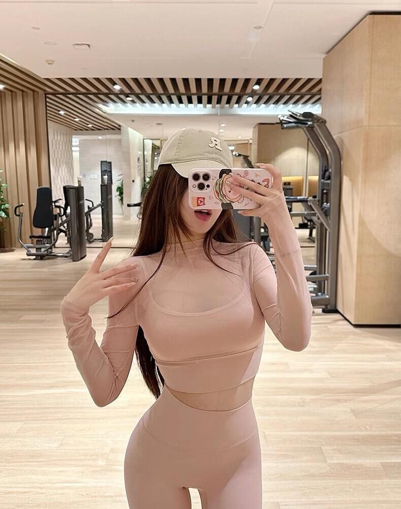 健身穿搭指南：粉色运动套装，元气满满！💪🏋️‍♀️