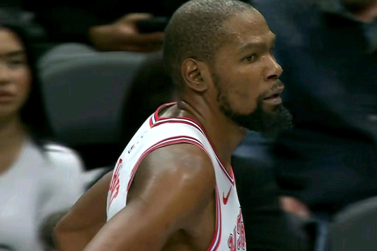 数据不会说谎：火箭爆冷输独行侠！这3点残酷的事实不得不提：1：申京天崩开局：