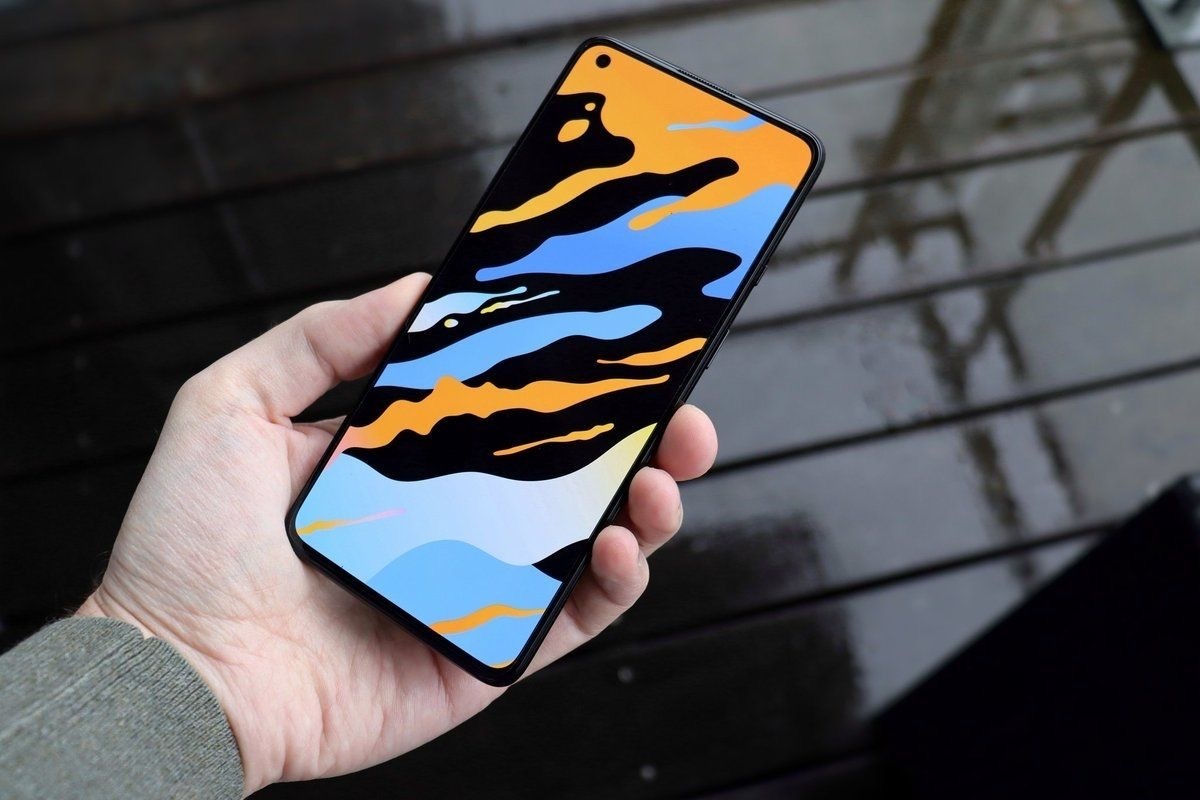 帮黑粉找了一张壁纸好像还行？