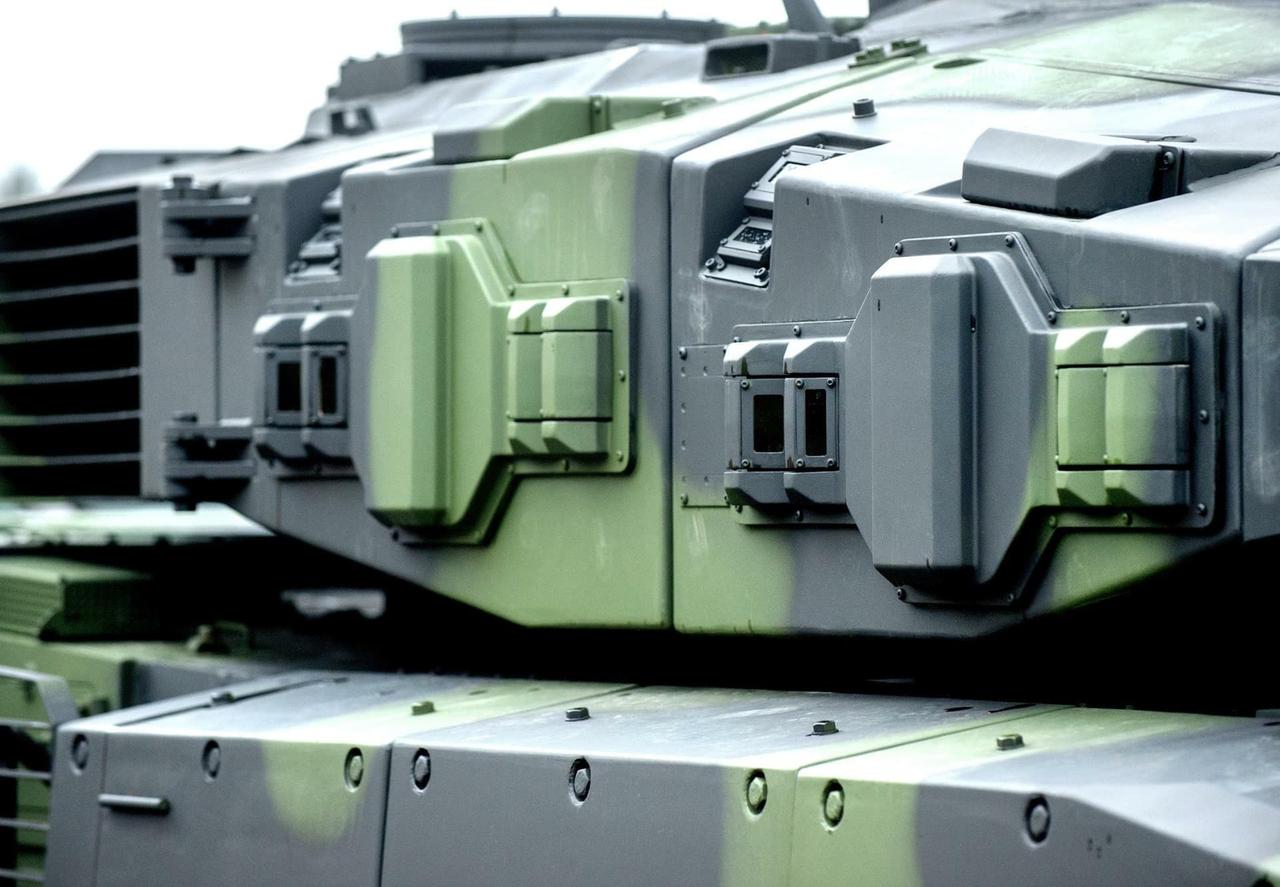 德法两国亦觊觎BMP-3步兵战车的改装市场 冷战落幕之后，昔日对峙的双方皆试