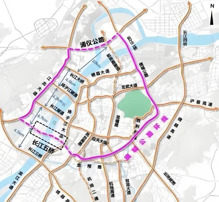 南京江北新区发展的最大问题就是错过了整个基建高峰期，在基建按下暂停键的时候，江北