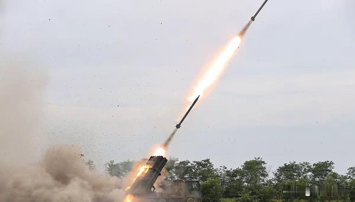 不看不明白，一看就懂，中俄朝在东北亚这盘棋下得越来越有章法了。12月9号中俄战略