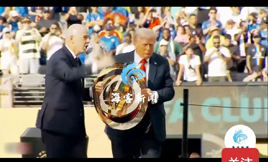欧足联干的太漂亮了！因凡蒂诺一个举动输了人品，也丢了职业。也许是因为今年国际足