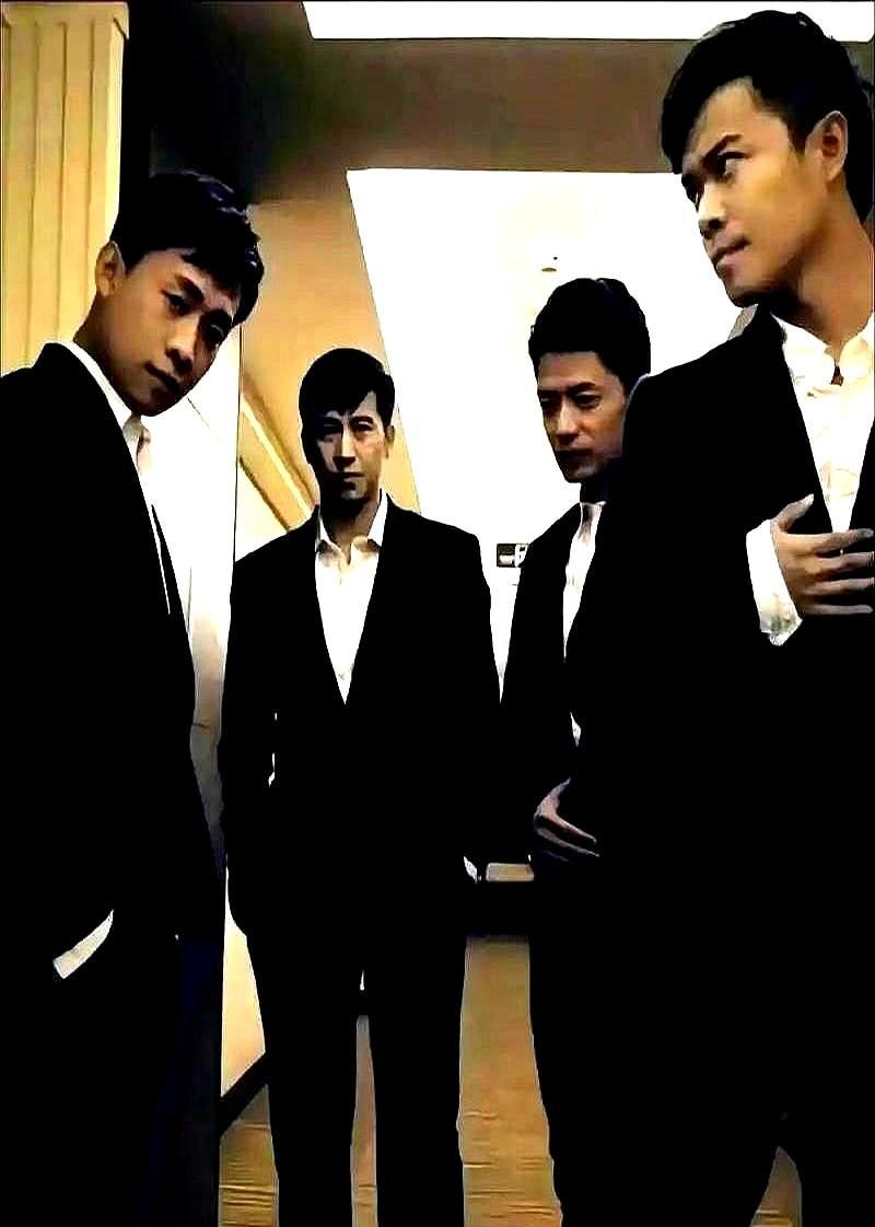 《士兵突击》那仨小子，当年演兵，现在演成了票房天花板。张译蹲过看守所，演啥像啥