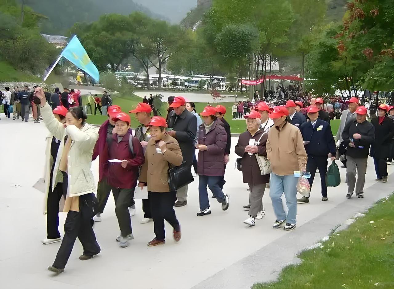 新政策来了，马上施行！来看看陕西省65周岁以上老人可以享受哪些优待政策：一、