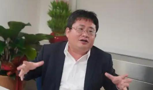 国台办重磅发声，直接打赖清德的脸！ 7月8日，台籍日裔媒体人矢板明夫被