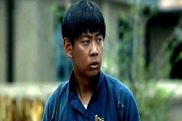 《父母爱情》里，江昌义明知不被江家人待见，还非要照全家福，原因超现实。这小伙