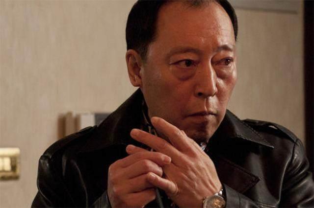 面瘫还能这么演? 倪大红的气场很强, 嘴里的烟头都是戏!