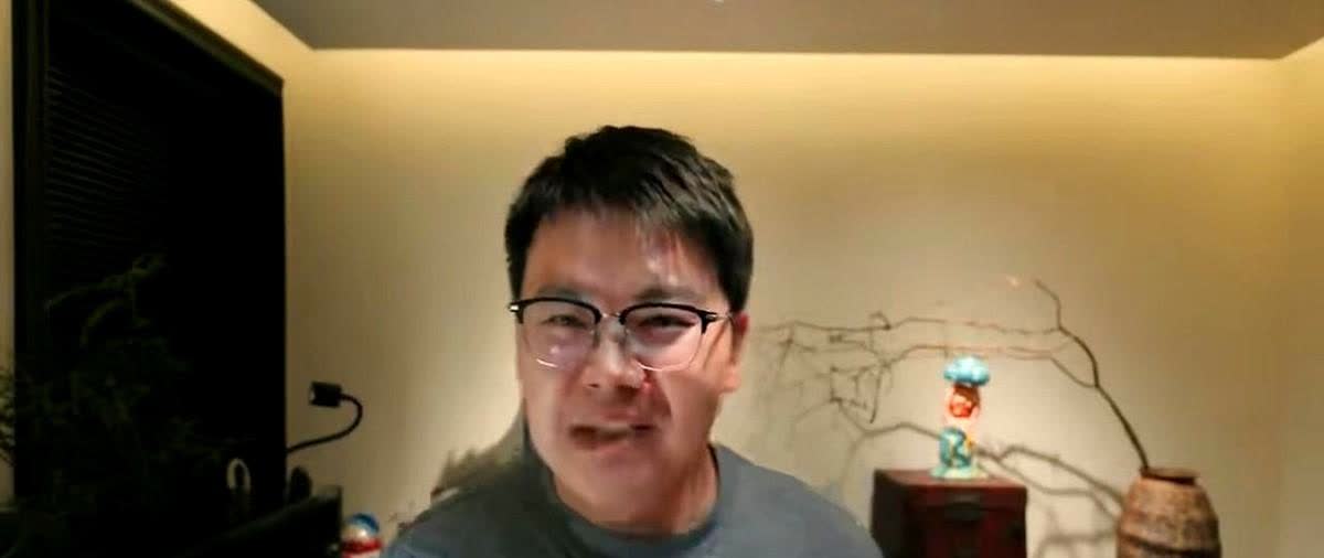 “十万块差价，蔚来ES8一句话就让乐道L90退订潮翻船。”乐道L90预售