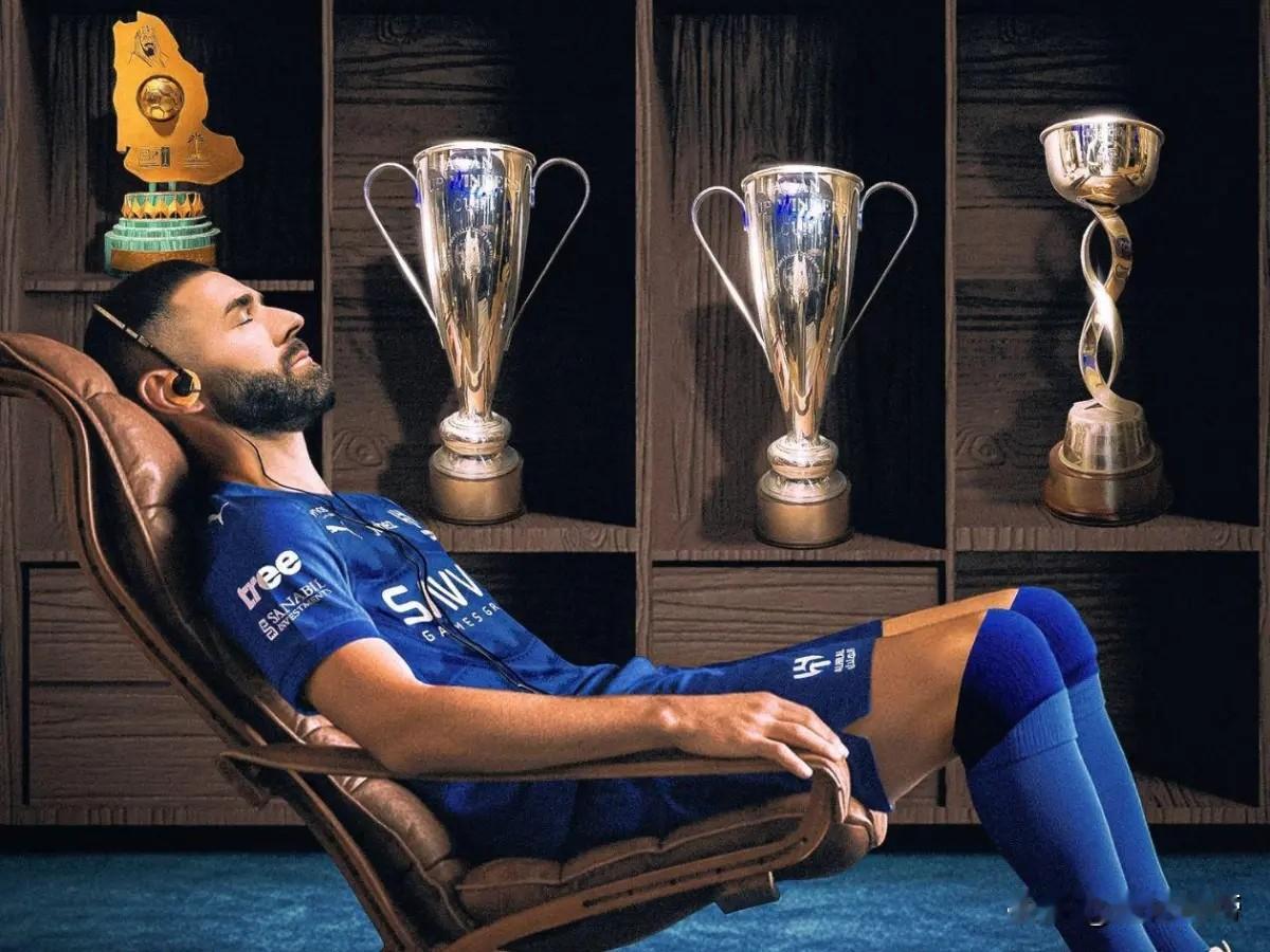 怪不得C罗要罢赛，原来是本泽马向C罗发炫耀短信了!据英国媒体报道，本泽马转会