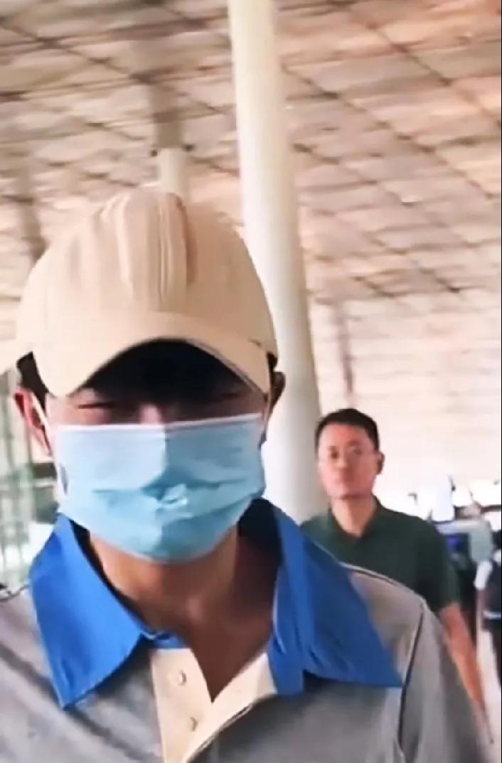 #周深消息#周深8月14日中午发微博了！周深是2025生态环境特邀观察员，