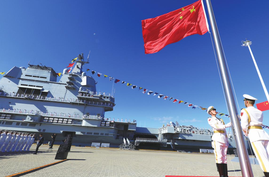 中国人为什么拼命发展军事？答案就一个字：怕。 这个"怕"不是懦弱，是刻在
