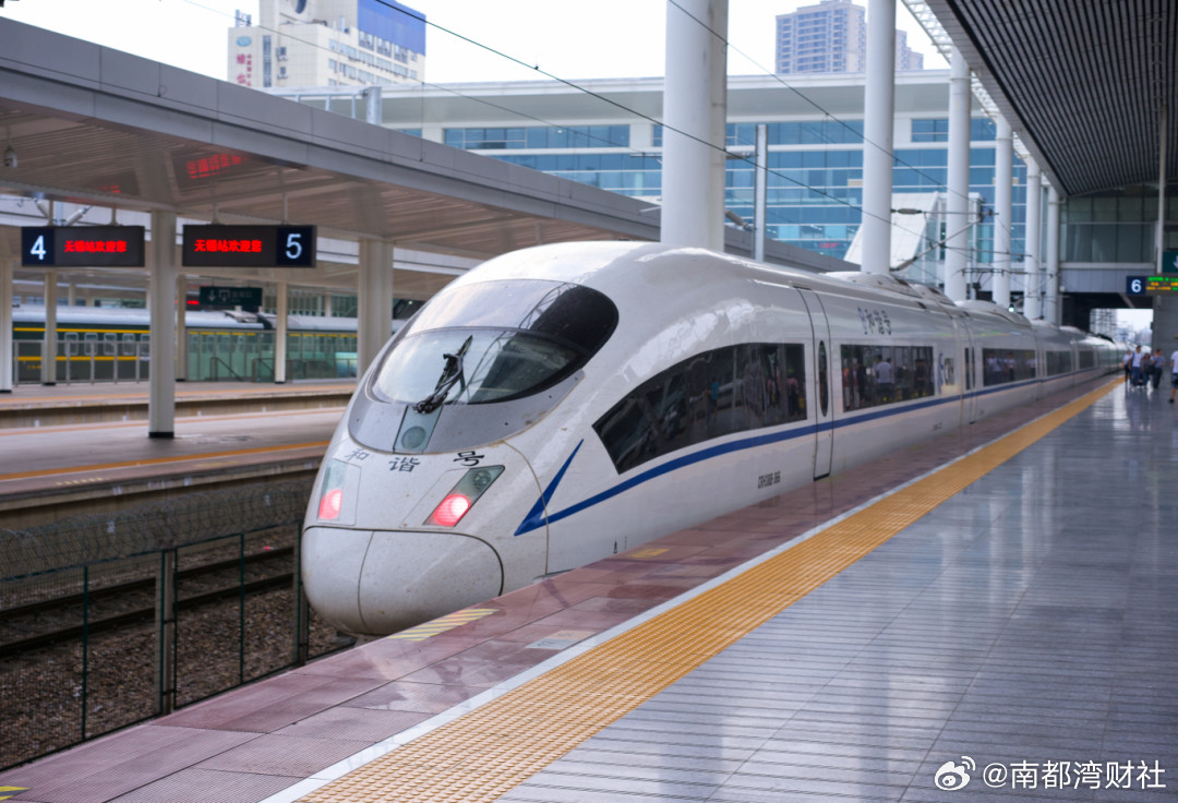 【#多平台订购火车票功能异常#，客服回应：受12306风控升级影响】据界面新闻报