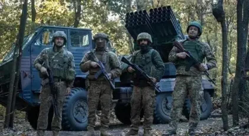 果不其然。乌克兰总司令西尔斯基突然宣布了。12月13日，基辅，乌军总司令亚