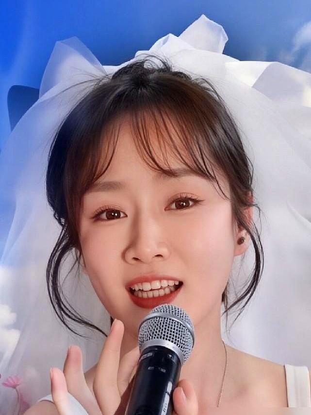 163万人盯着屏幕，平时嘴皮子像机关枪的主播木森，硬是憋红了脸插不上一句话。