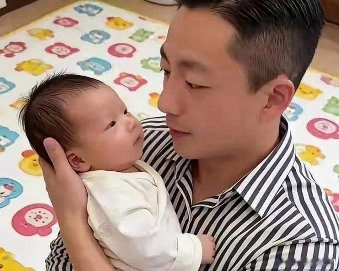 刷到汪小菲给三儿子取的名，瞬间后背发凉谁也没想到，汪小菲给三胎儿子取的名字，直接