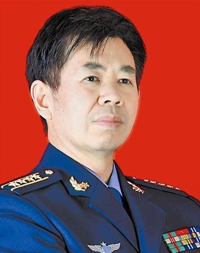 军事专家戴旭曾经说过一段话，原话我记不太清全部了，但大意是：中国的军舰拦截美国军