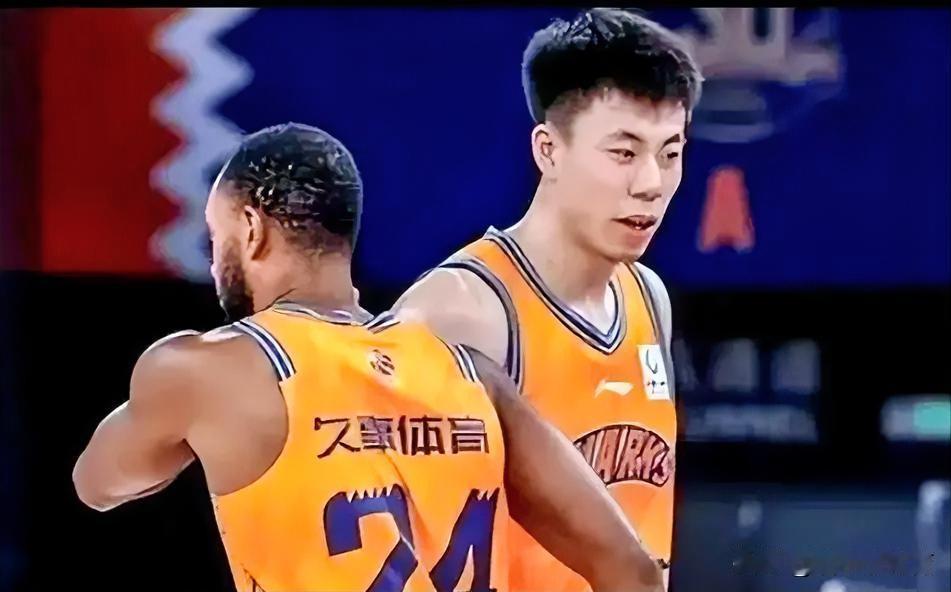 发现了吗？总决赛g1上海队战胜浙江广厦，张镇麟的作用无可替代。上海战胜浙江广厦