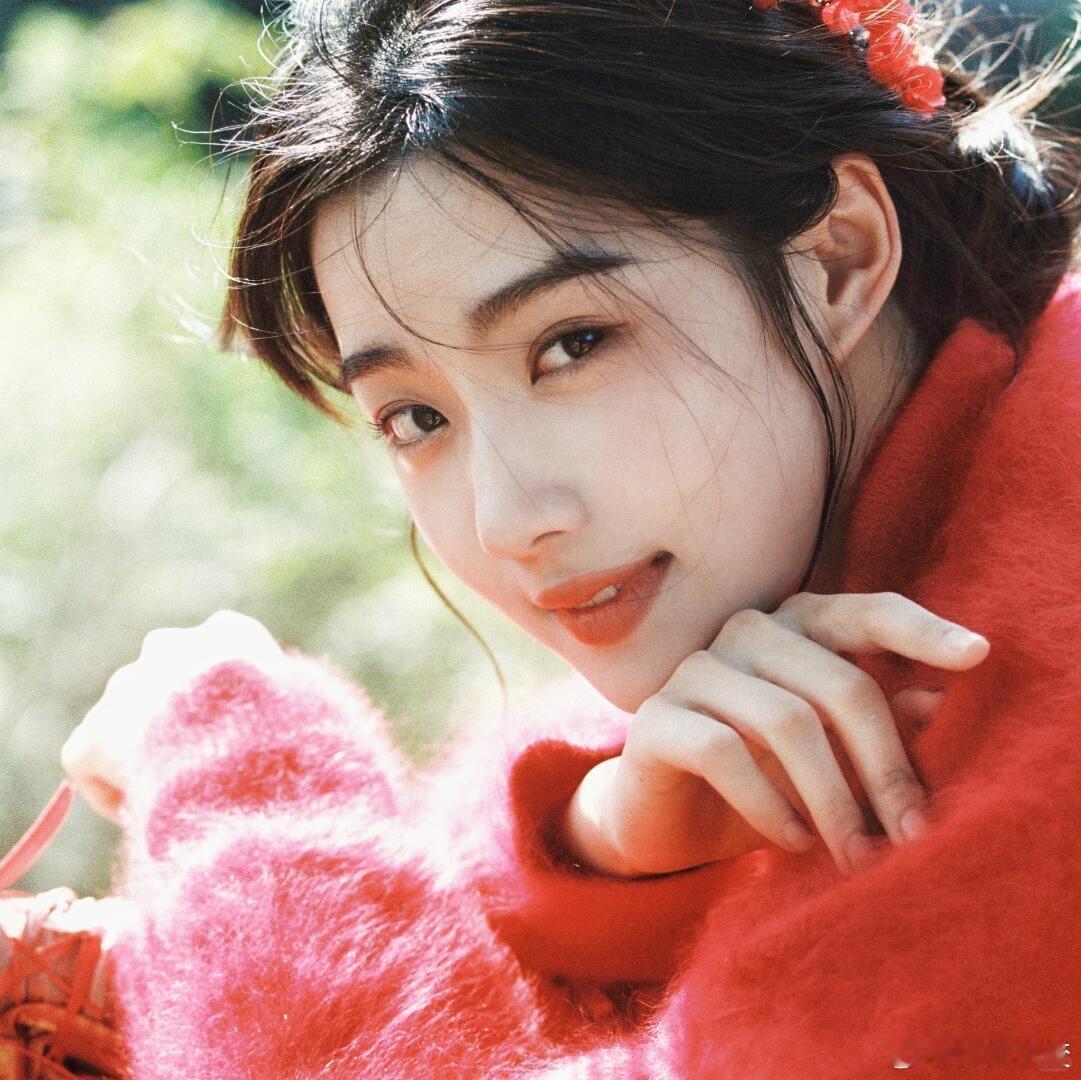 卢昱晓新年头像||卢昱晓卢昱晓｜