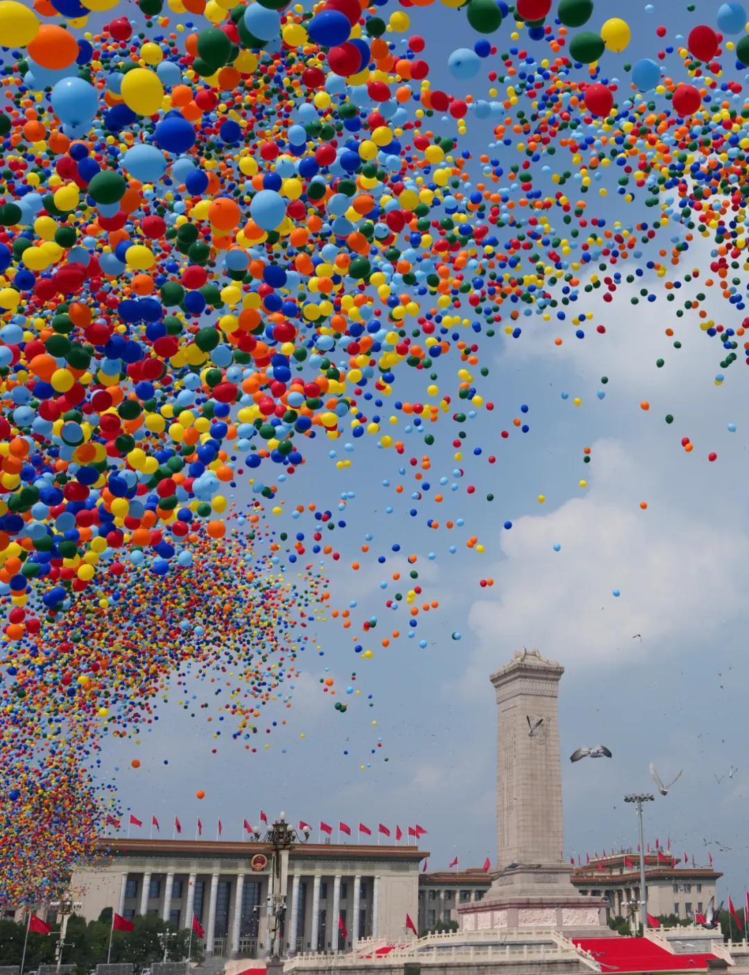 中国和平崛起：大国博弈中的独享机遇与未来展望