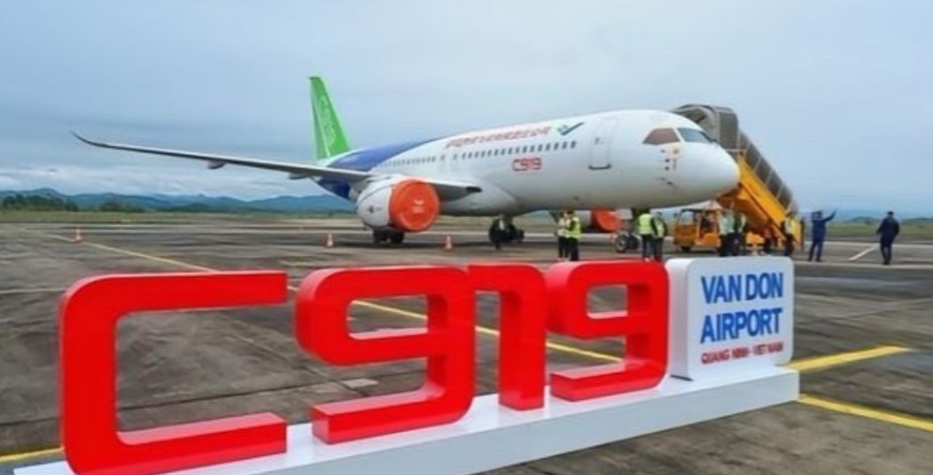 中国又中计了？美国先是解除了部分芯片设计软件的禁令，又允许向中国C919客机出口