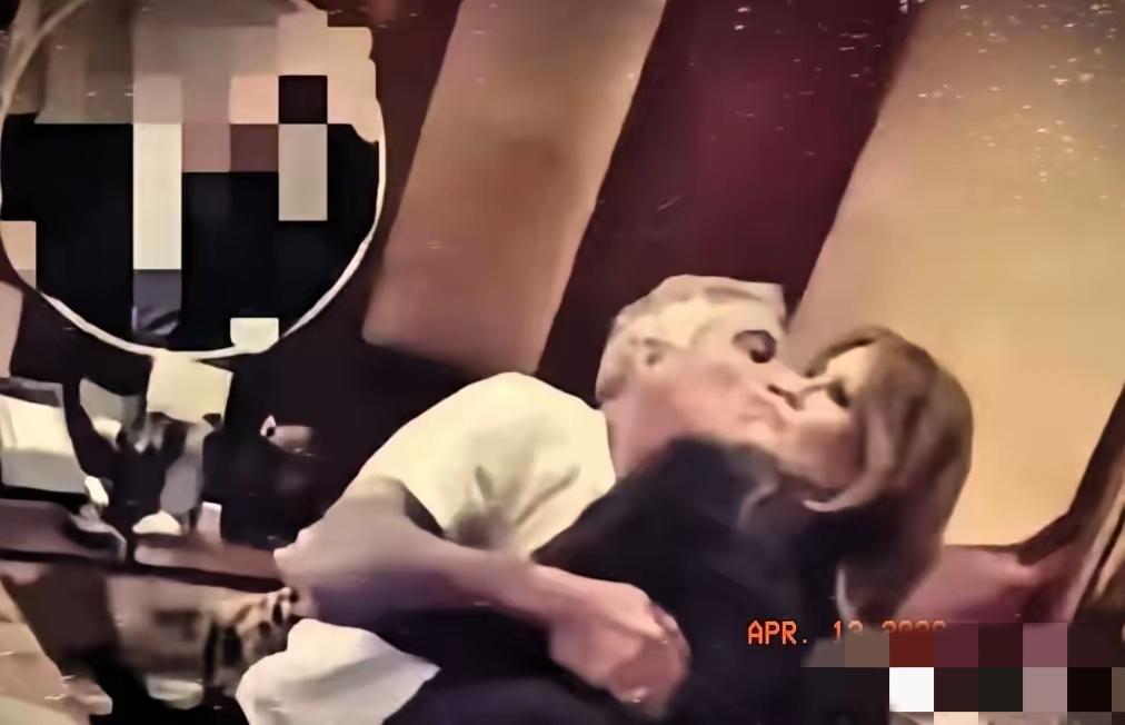 美国第一夫人，特朗普老婆梅拉尼娅4月9日跳出来发声明，时间点选得太准了！照片传疯