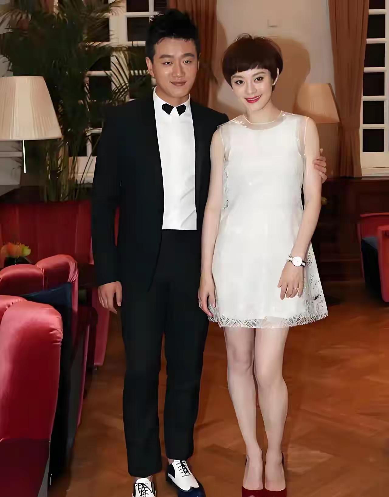 演员孙俪。电视剧《玉观音》他们两个是搭档。你这么搂着孙俪郑超愿意不你媳妇