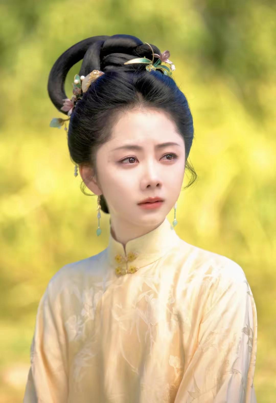 谭松韵没有缺点唯一的美中不足是个子小点如果能有165的身材娱乐圈里睡是她