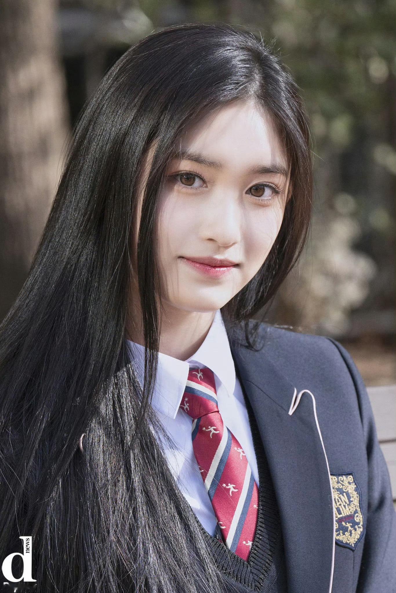 16岁的李瑞本人与证件照💖💖​​​