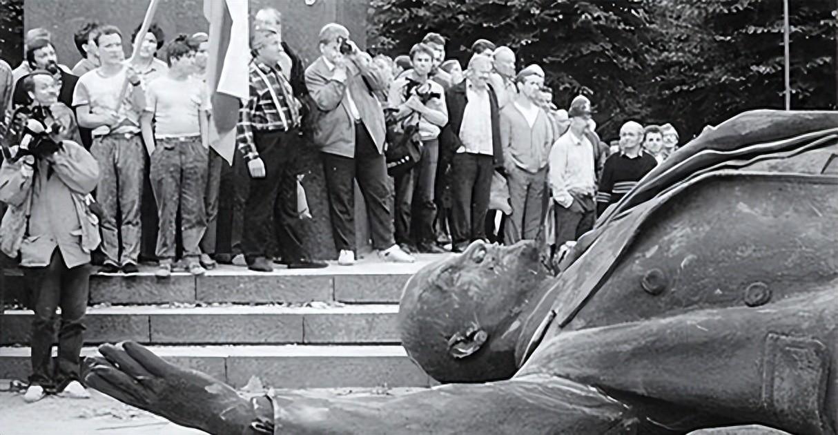 苏联解体后,各国都从苏联引进人才,为何只有中国军工腾飞了?1991年苏联解体