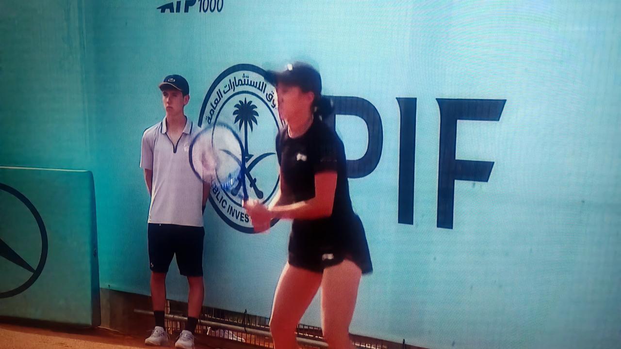 恭喜张帅组合赢得马德里站女双开门红！北京时间4月23日23:4