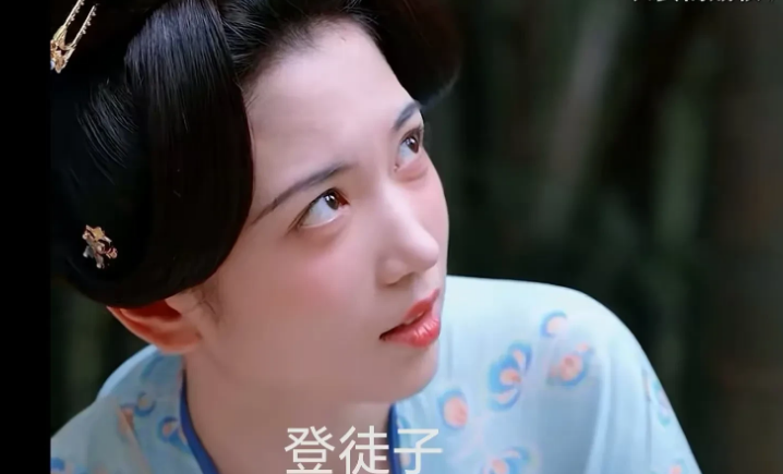 电视剧《长安的荔枝》颇有趣味。它一方面暗喻了当下的职场潜规则，另一方面又留存了唐