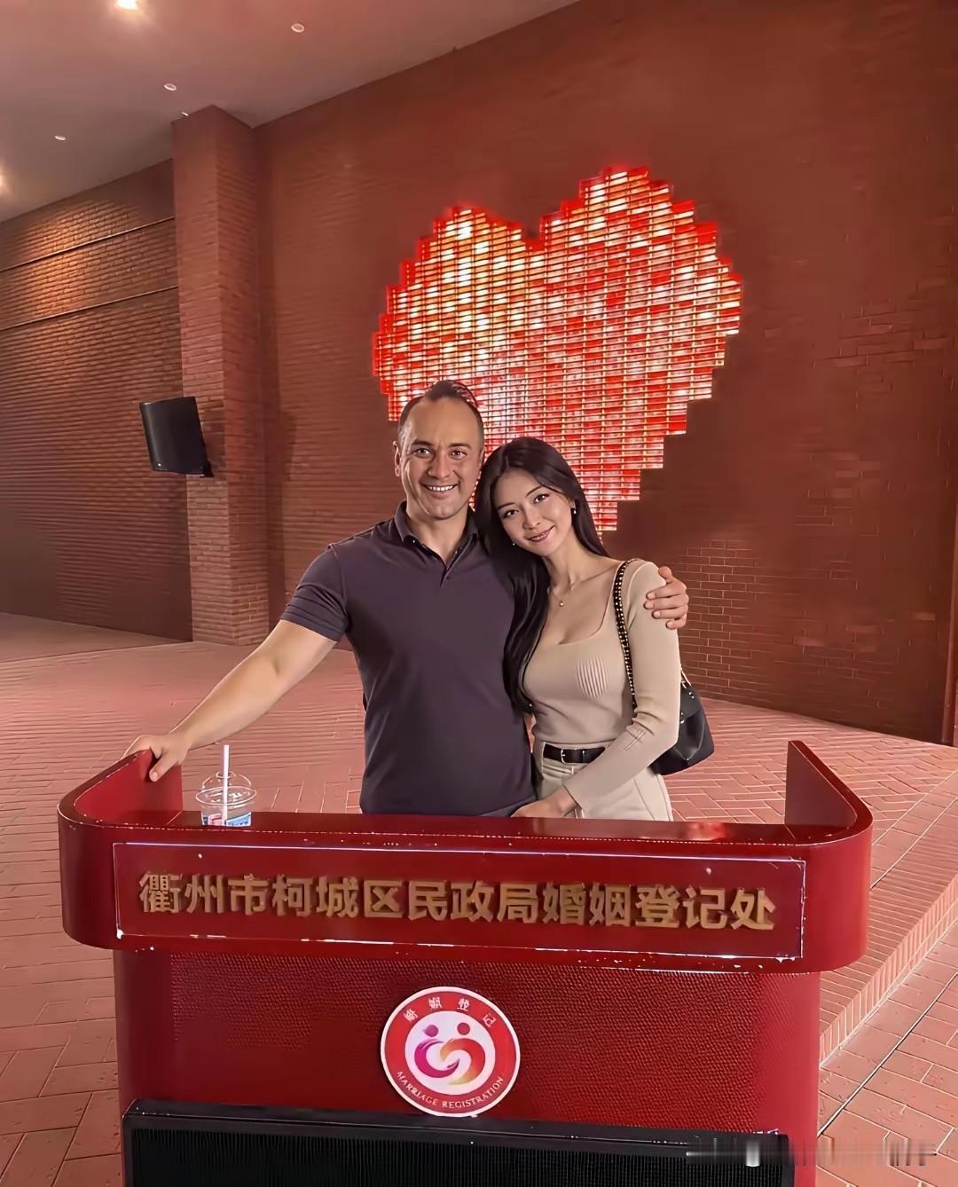 不得不说，嫁给外国人，以后不是很难见到父母了？