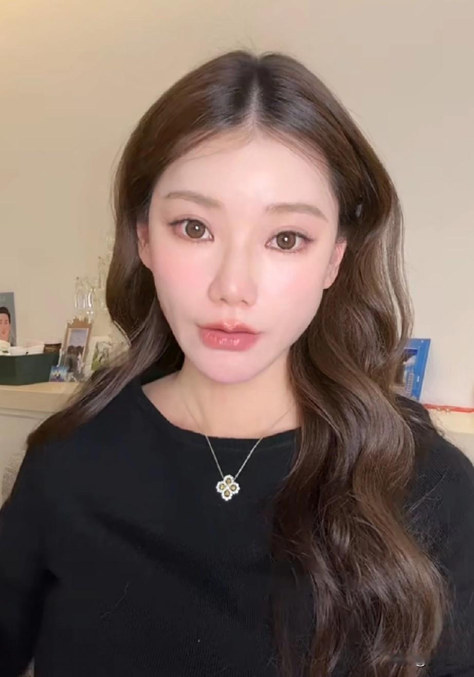 马筱梅生孩子确定在台那边了，因为从怀孕到现在一直飞来飞去，也该休息一下了，就定在