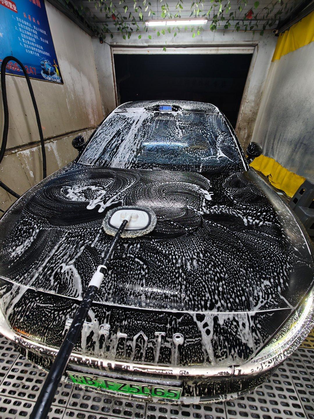 午夜洗车狂魔上线把享界S9拿出来洗洗我是多么多么的喜欢汽车啊享界s9