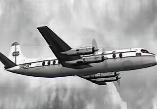 1982年7月30日，一架载着外宾的专机从上海向北京飞去，飞机起飞后没多久，机长