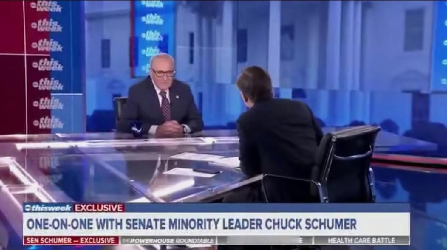 美参议院民主党领袖查克·舒默批评特朗普政府攻击委内瑞拉并抓捕马杜罗的行为：