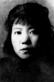 1948年，李青林被捕，在狱中，她宁死不屈，敌人见状，就叫来了叛徒指认，哪知李青