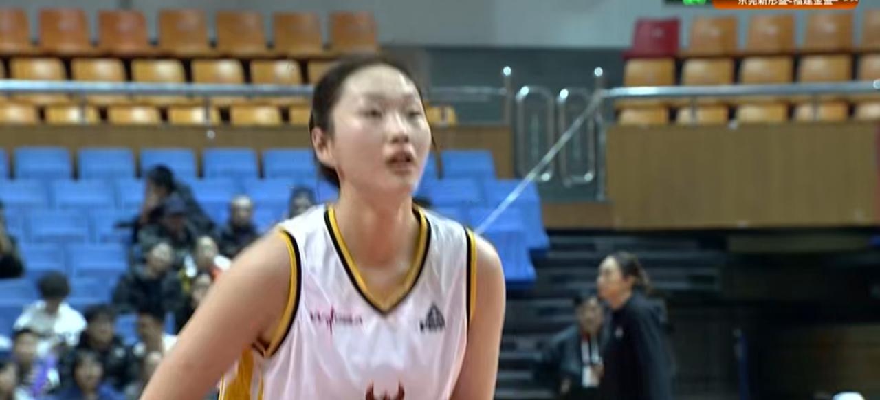 2月10日下午，WCBA俱乐部杯小组赛A组第五轮，东莞新彤盛女篮91-76福建金