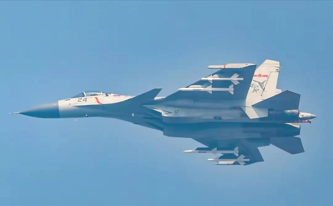 储量上万枚的霹雳-12空空导弹出路何在？霹雳-12，曾是中国空军的骄傲，如今