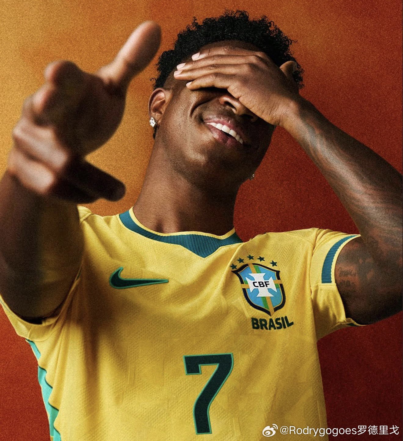 安切洛蒂执教时期巴西国家队射手榜：1️⃣埃斯特旺（切尔西）：5球2️⃣维尼修